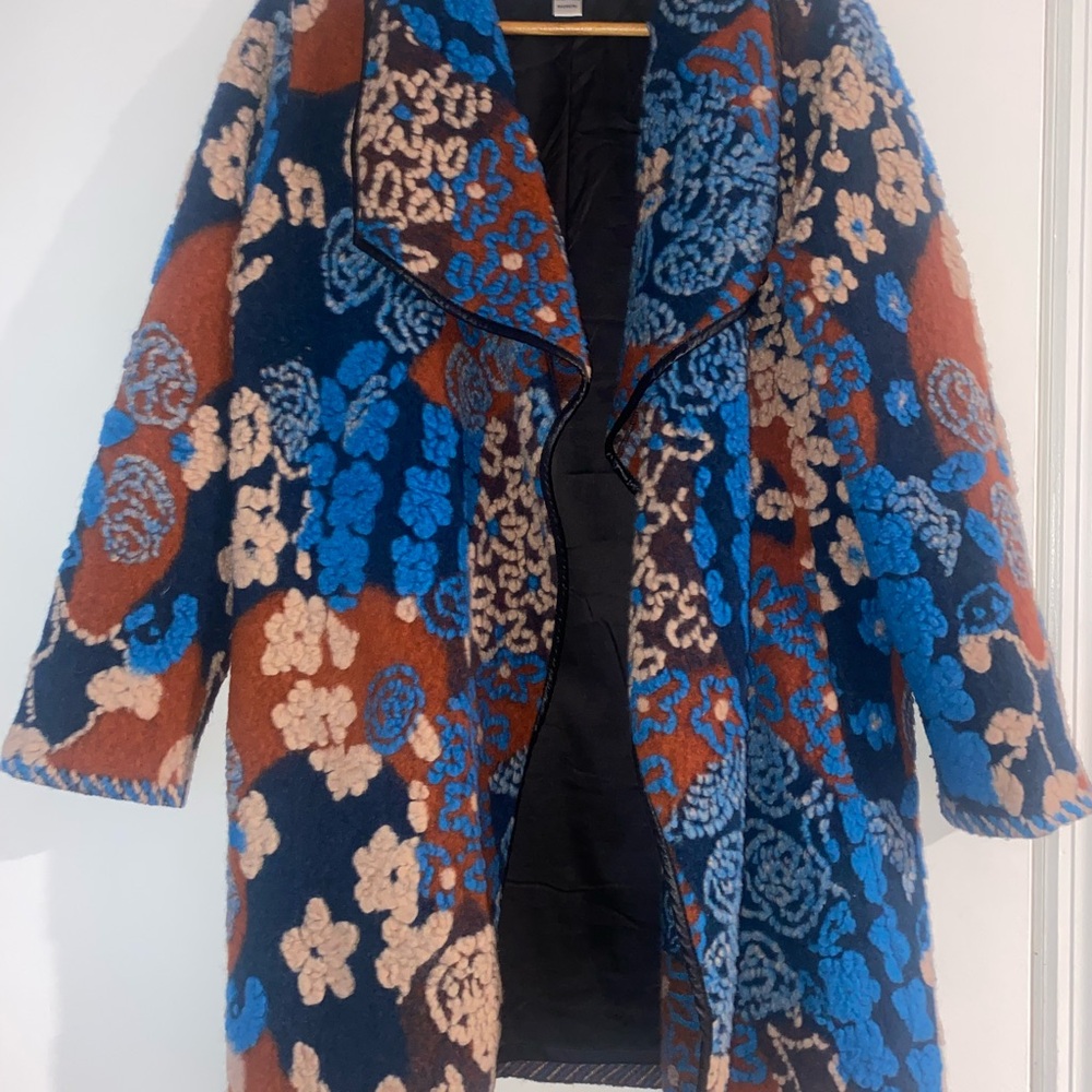 Aris. A Blue and Brown Wool Teddy Jacket with Relaxed Fit